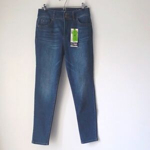 NWT Size 9 denim jeans "Super High Waist Skinny, Butt Lifter" tapered blue pants